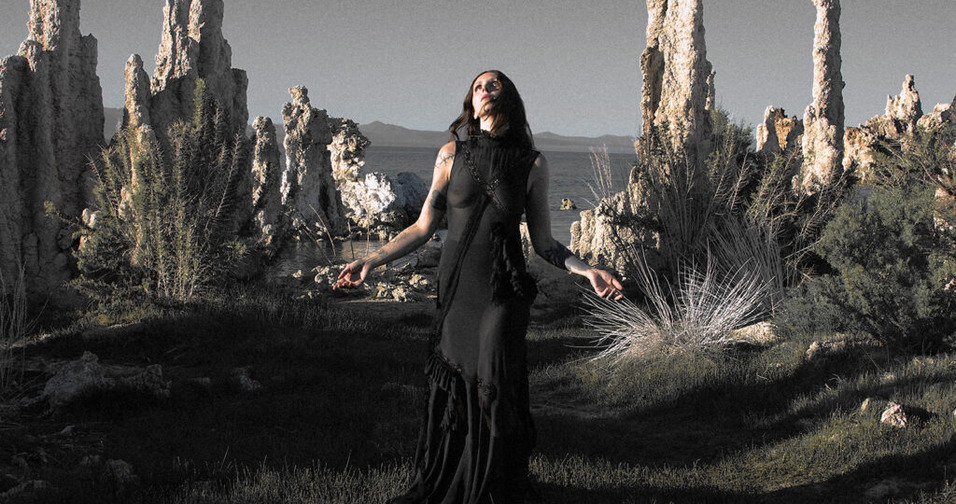 Chelsea Wolfe lança novo álbum, The Dark