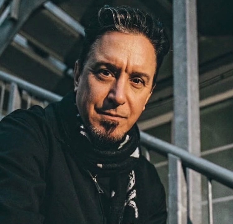 Lou Koller, vocalista do Sick of It All, morre aos 59 anos